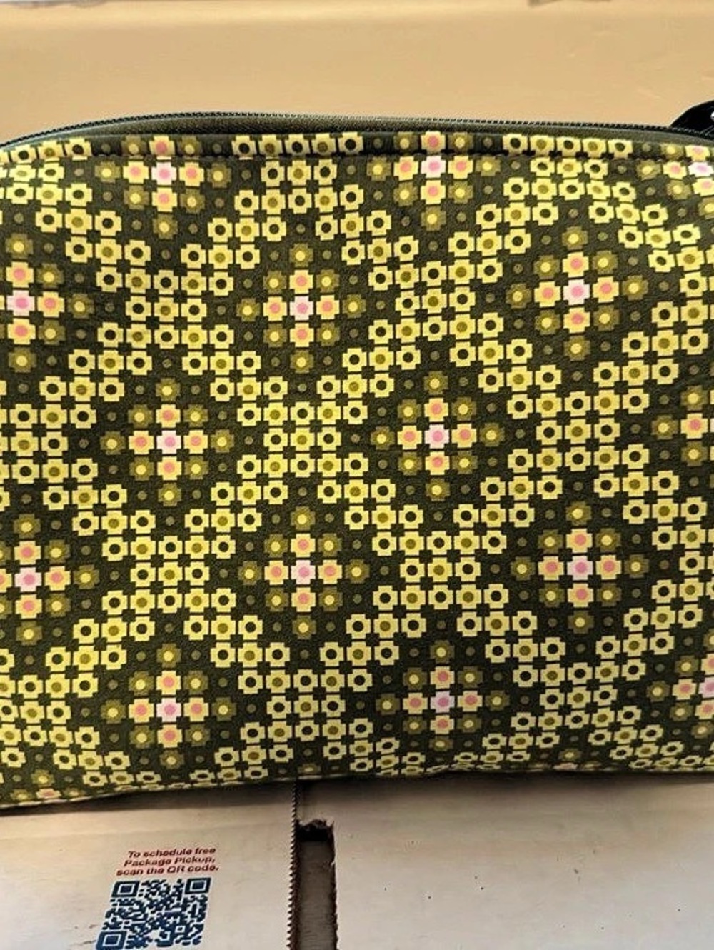 Green & Yellow Geometric Crossbody Bag Like New